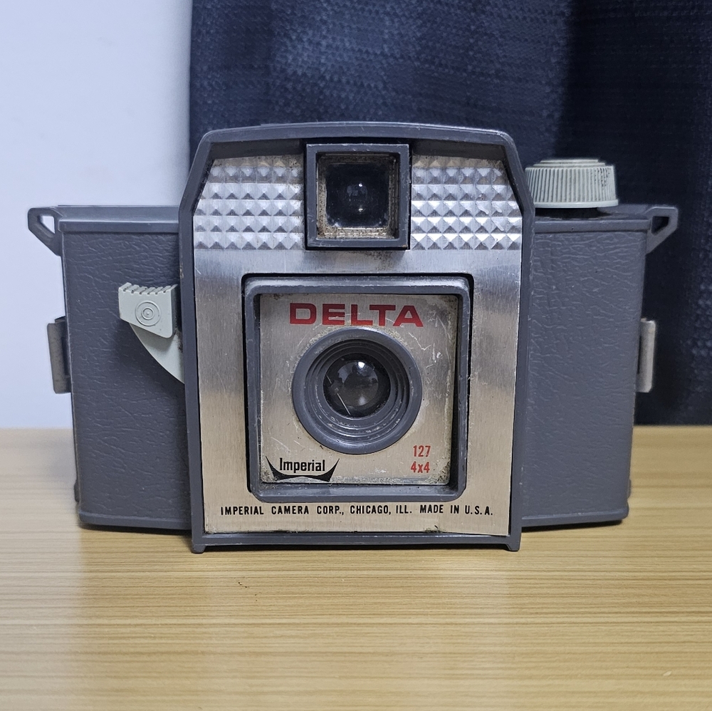 Delta 127‎ Film Camera 1960's Imperial Camera Co.